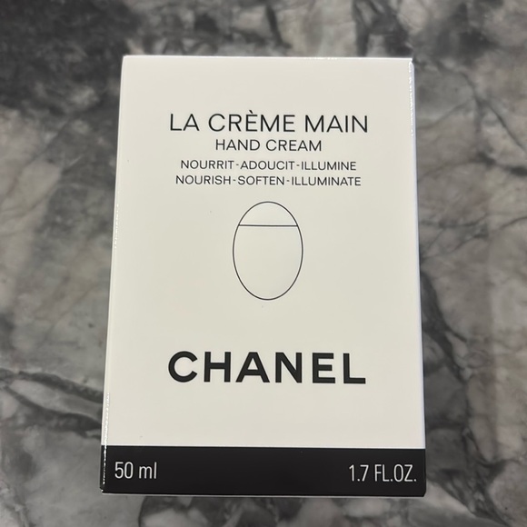 Chanel hand cream (La Creme Main) - Picture 2 of 3